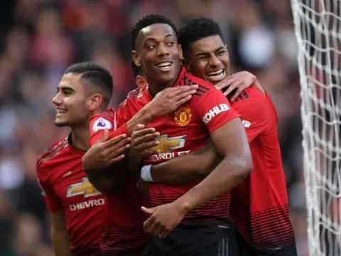 NÓNG! M.U công bố đội hình ra sân, tân binh xuất trận, Lukaku mất tăm