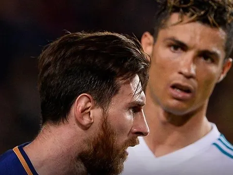 NÓNG! Phá vỡ im lặng, Ronaldo tuyên bố sự khác biệt với Messi