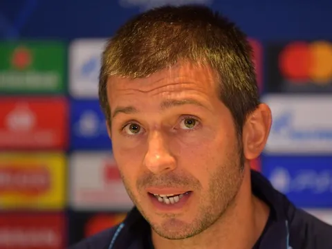 NÓNG! Valencia đình công ngay sát giờ gặp Chelsea