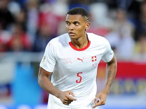 NÓNG! 'Virus FIFA' ập đến, Dortmund nhận tin xấu về nhân sự