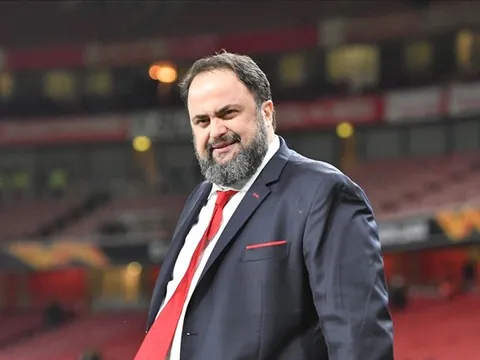 CHÍNH THỨC: Nước Anh lâm nguy, CLB xác nhận chủ tịch dính Corona