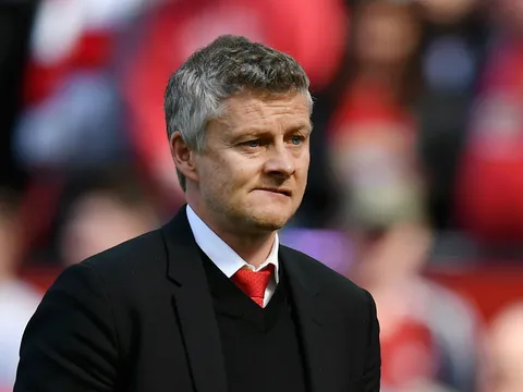 Lộ diện cái tên khiến Solskjaer phải 'hạ mình' trước Ed Woodward