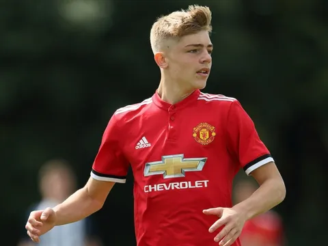 Ole xác nhận, tương lai của Luke Shaw đang bị đe doạ