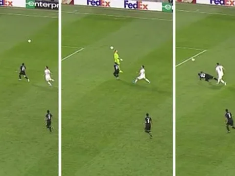 CHOÁNG! 'Thảm họa' Liverpool lại 'tấu hài' khiến đội nhà ôm hận