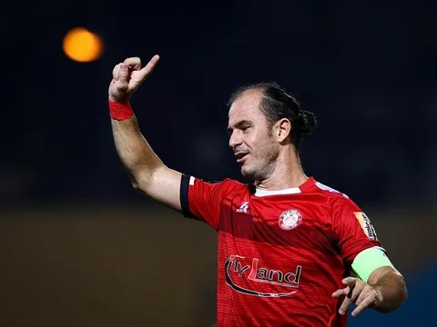 "Ông già gân" V-League tái xuất, đảm nhận vai trò mới tại Bình Dương