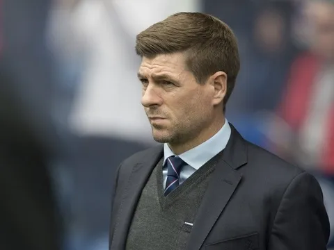 SỐC! Huyền thoại thừa nhận ghét Man Utd, so sánh với mỹ nữ siêu vòng ba