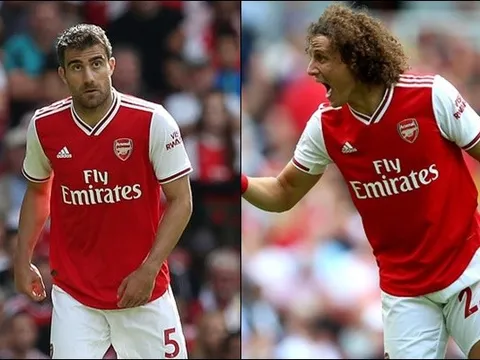 'Quá dễ để vượt qua Luiz và Sokratis'