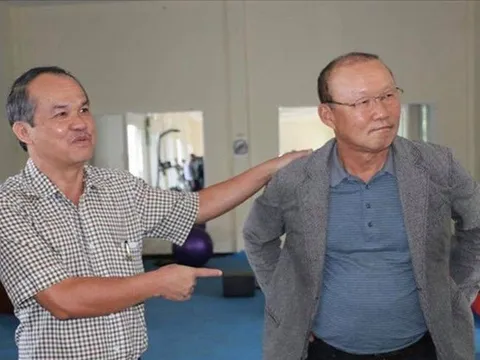 Ông Nghĩa từ chức, doanh nhân Hoài Nam không ứng cử VFF, Bầu Đức tiếp tục trả lương cho thầy Park?