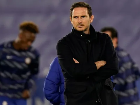 Paul Merson chỉ ra 1 cái tên có thể giúp Lampard "gỡ rối tơ lòng" tại Chelsea