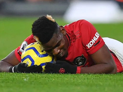 "6 tuần tới mà không ổn, cậu ấy sẽ phải rời Man United"