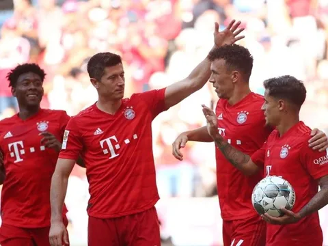 Pavard nói về đồng đội: "Cậu ta là phù thủy nhỏ, một ngôi sao hàng đầu thế giới"