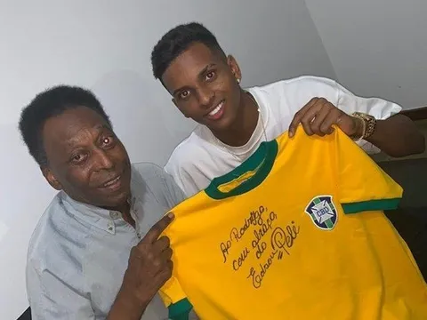 'Pele đã cầu phước cho tôi trước khi tôi đến Real Madrid'