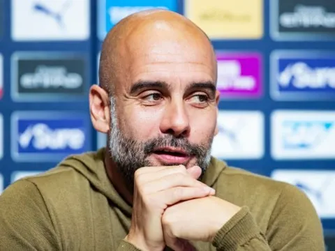 Pep Guardiola sẵn sàng cho trận đấu khó khăn với Everton