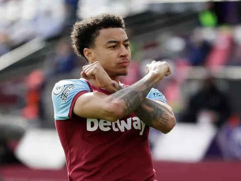 Peter Crouch: "Man Utd nên đổi Lingard để chiêu mộ ngôi sao của West Ham"