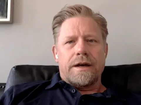 Peter Schmeichel: "Cầu thủ đó không thuộc về phòng thay đồ MU"