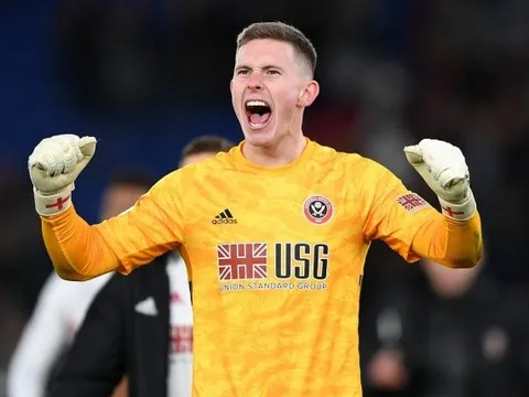 Peter Schmeichel nói lời chuẩn xác về khoảng cách giữa Henderson với De Gea