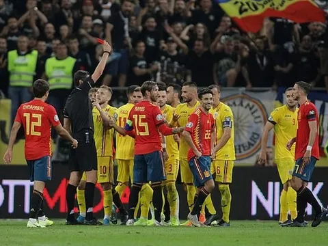 Phạt đền và thẻ đỏ, Tây Ban Nha nhọc nhằn giành 3 điểm trên sân của Romania
