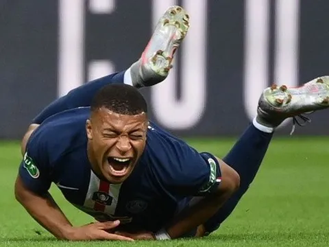 Phát ngôn đầu tiên của Mbappe sau khi gặp va chạm nghiêm trọng
