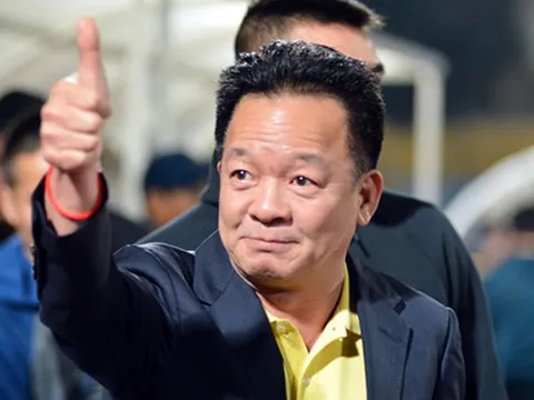 Bầu Hiển nhẹ nhàng đáp trả lời tố cáo của bầu Đức