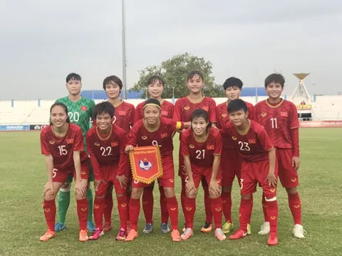 “Phục thù” cho đàn em U18, tuyển nữ Việt Nam đại thắng Campuchia