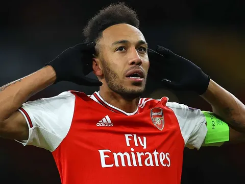 Arsenal ra quyết định khó tin trong thương vụ Aubameyang