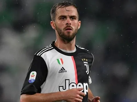Rời sân sau 6 phút, Pjanic khiến Juventus lo lắng