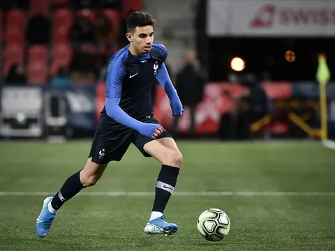 Real hưởng lợi trong một thương vụ khi Barca chia tay Abidal