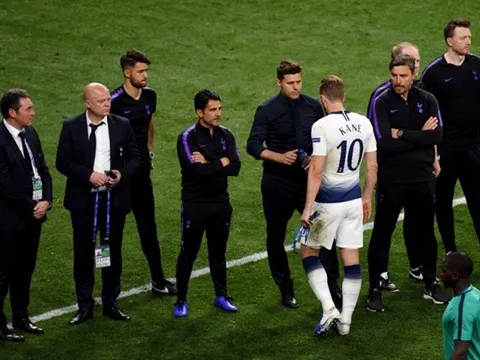 Pochettino: 'Thật khó để ngừng khóc, ngừng cảm thấy tồi tệ'