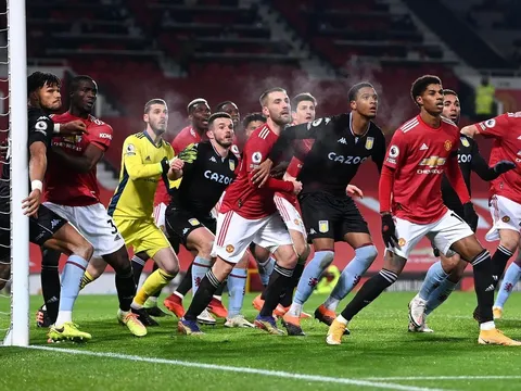 Pogba thở ra khói, Mourinho hóa "kỵ sĩ bóng đêm" và những hình ảnh ấn tượng nhất