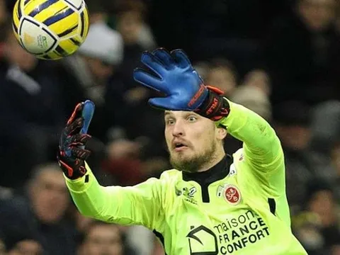 Đội hình bị phạm lỗi nhiều nhất Châu Âu: Kẻ bị M.U ruồng rẫy, người Liverpool mua hụt