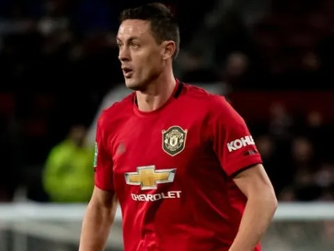 Premier League hoãn, số phận loạt cầu thủ hết hạn HĐ ra sao?