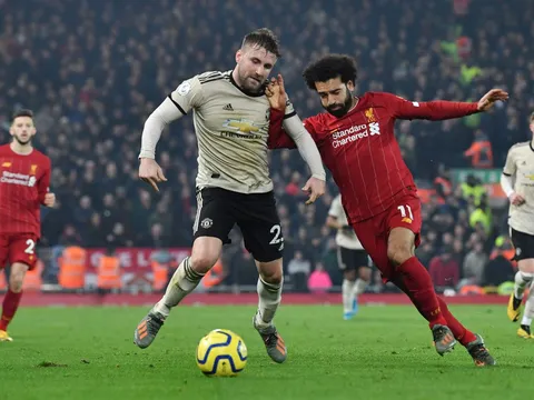 Premier League trở lại: MU kiếm tiền, Liverpool ẵm Cúp