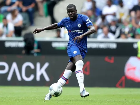 "Cậu ta là vấn đề, chưa đủ đẳng cấp chơi cho Chelsea"