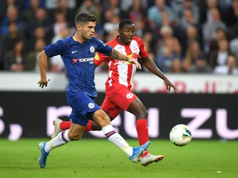 Fan Chelsea phấn khích vì 1 cái tên: "Cậu ấy tốt hơn Pepe"