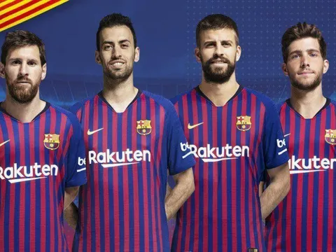 Quá khốn khổ, BLĐ Barca buộc phải "khẩn cầu" ngôi sao vì một điều