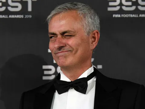 Quá rõ Mourinho chọn xong bến đỗ mới, chỉ cách 1 cuộc gọi!