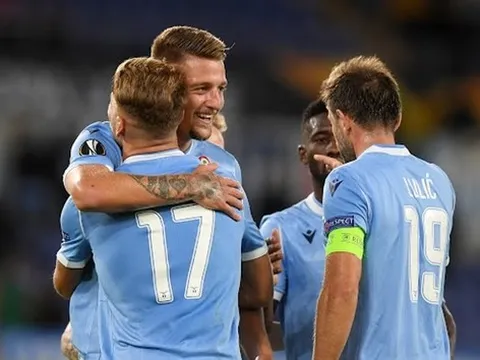 "Quái thú" Serbia tỏa sáng, Lazio nhọc nhằn đánh bại Rennes