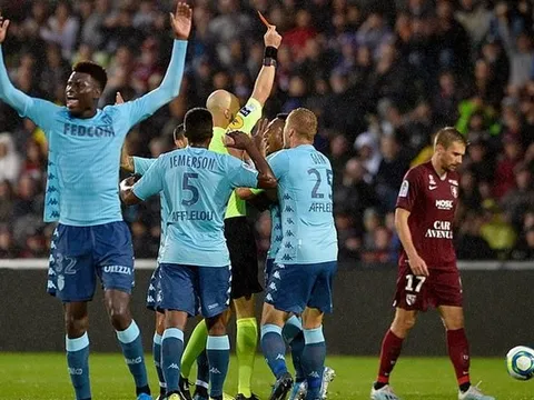 "Quỷ" ám Monaco, 2 vòng nhận 2 thẻ đỏ trực tiếp và 2 trận thảm bại