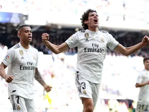 Quyết thâu tóm La Liga, Sevilla giật "kẻ thất sủng" của Real đến cùng