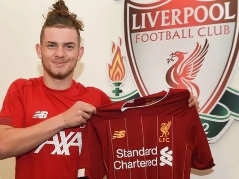 Ra mắt trong thảm bại, Klopp nói gì về tân binh?