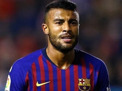 Bị Barca hắt hủi, 'chuyên gia nằm cáng' cầu cứu Valencia