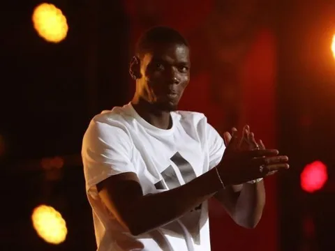 Rất nhanh! Pogba = núi tiền + 3 cái tên tuỳ chọn, 'bom tấn' sắp nổ?