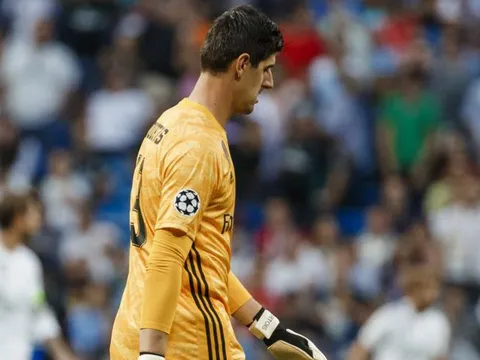 Real đang bao biện để bảo vệ "kẻ thay thế" De Gea đến cùng?