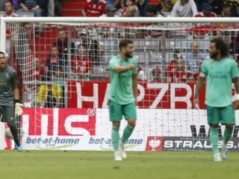 Real Madrid: "Đừng để mất bò mới lo làm chuồng"