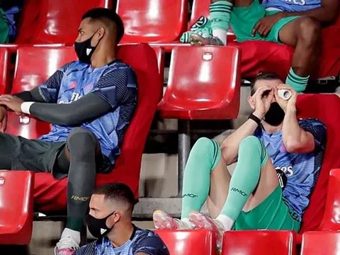 Real thắng nhọc, Gareth Bale lại bày trò gây phẫn nộ