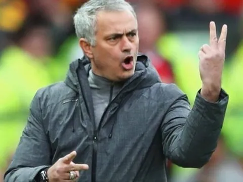 Khủng hoảng hàng công, Mourinho vẫn quyết không dùng 1 cái tên vì 2 lý do