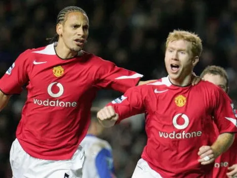 Rio Ferdinand: Hai cầu thủ đó rất sợ đá "đối đầu" với Paul Scholes