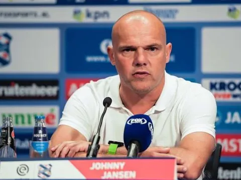 HLV SC Heerenveen chỉ trích các học trò dù thắng đậm VVV-Venlo