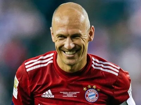 Robben 'lật lọng' sau tuyên bố giải nghệ: 'Tôi không bao giờ nói không bao giờ'