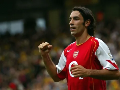 Huyền thoại Arsenal dự định "tái xuất" trên băng ghế huấn luyện